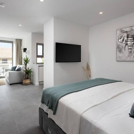 Appartamento Holiday In Bol **** Green Esterno foto