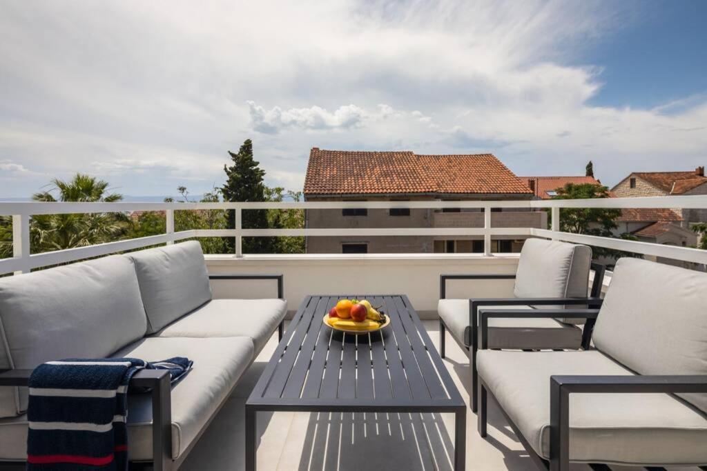 Appartamento Holiday In Bol **** Green Esterno foto