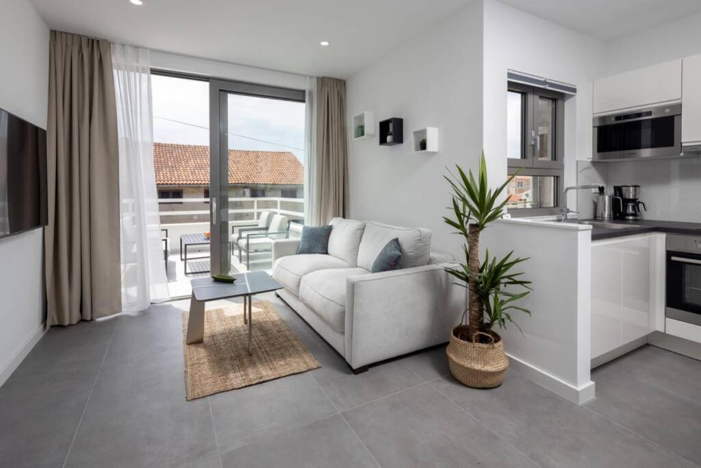 Appartamento Holiday In Bol **** Green Esterno foto